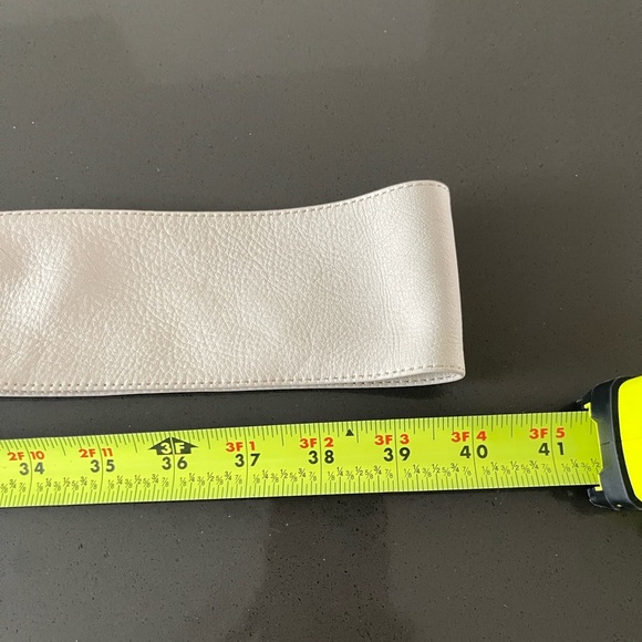 B-Low the Belt Cream Suede Belt - Picture 4 of 5